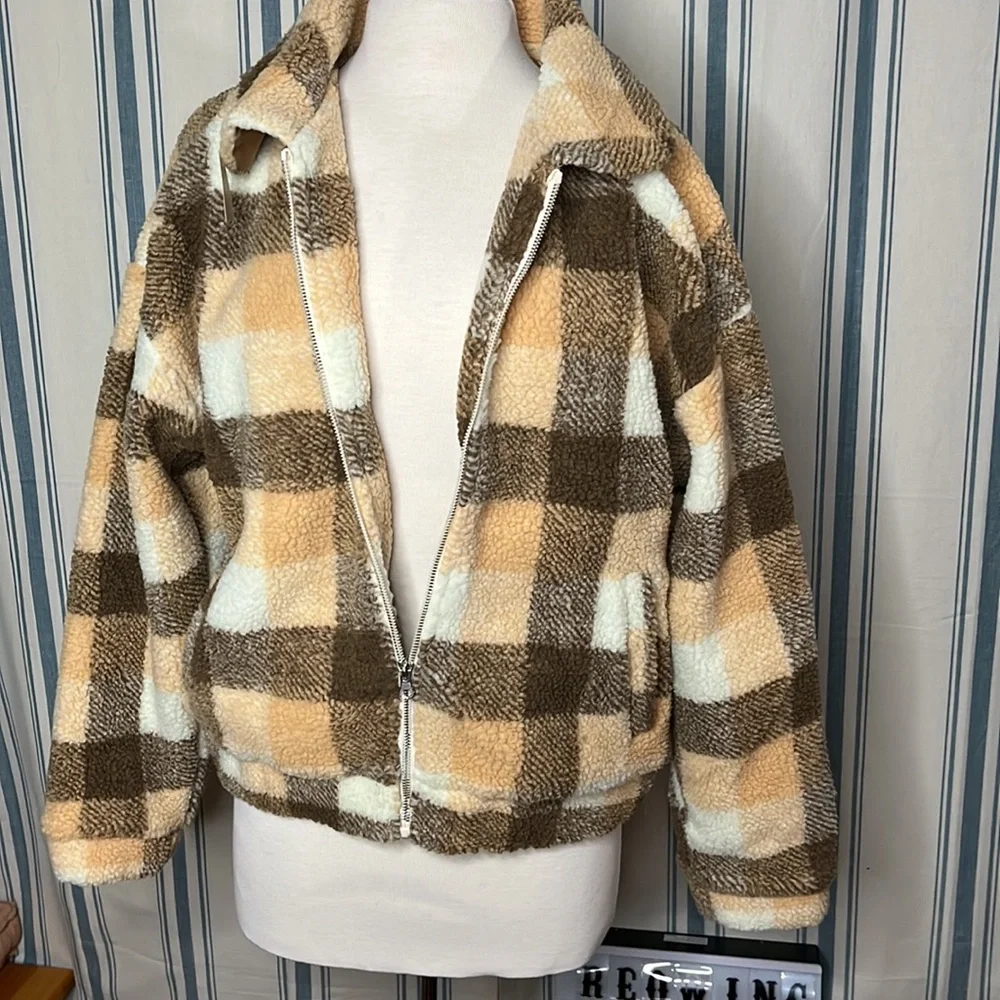 Plaid Sherpa Teddy jacket coat cropped faux poly blend fully lined fitted waist - Picture 4 of 11